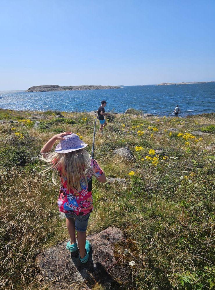 En dagsutflykt till Hamburgö med sol och fiske.