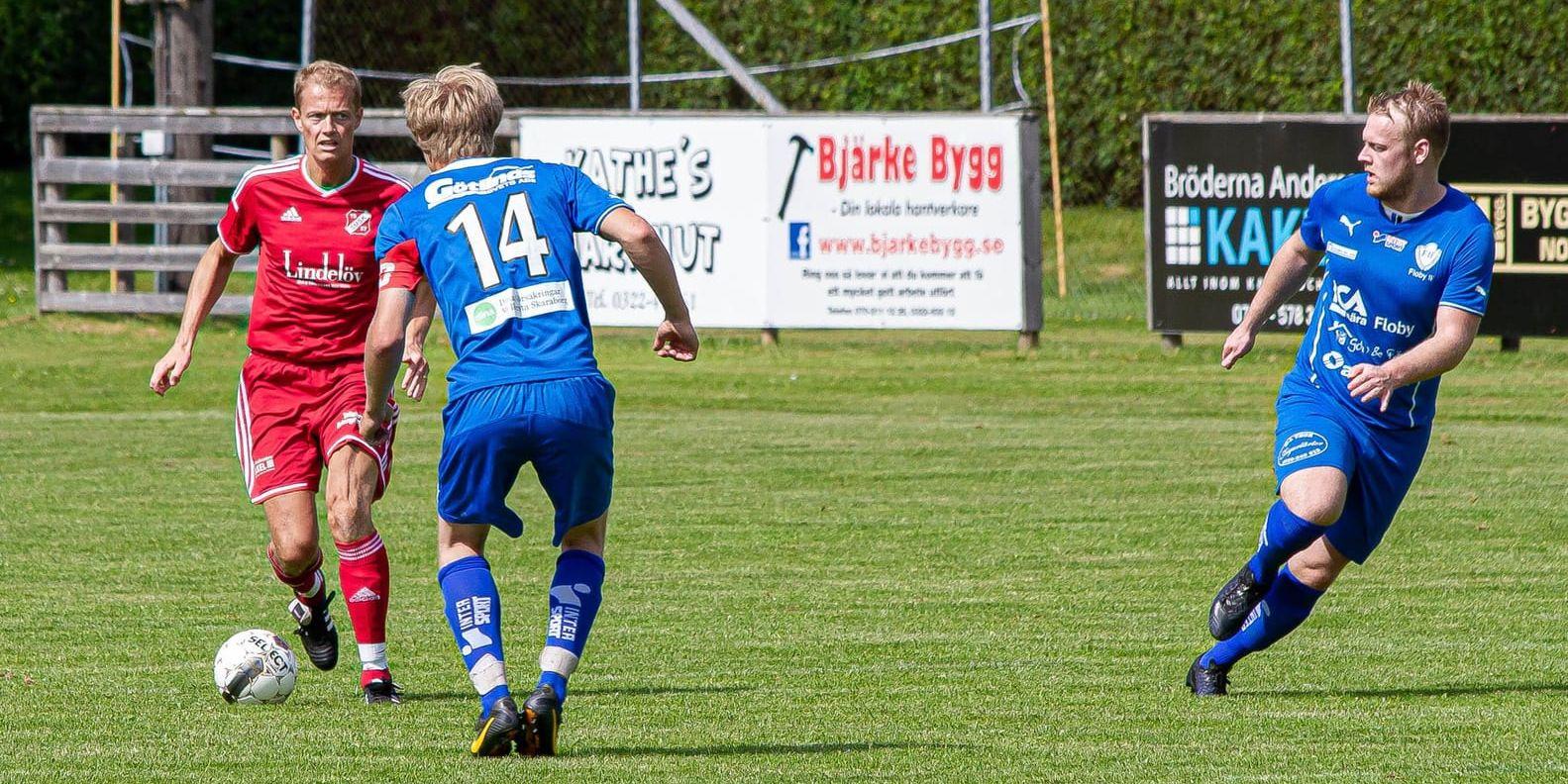 Jonas Mökander i Stora Mellby-tröjan. 